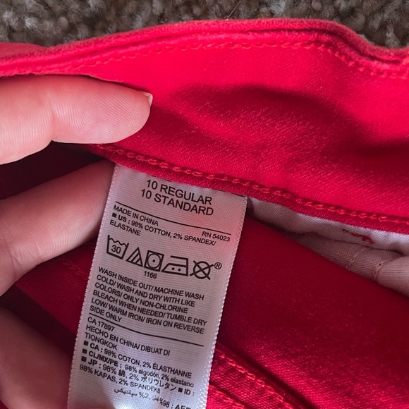 Old navy rockstar jeans - Picture 5 of 5